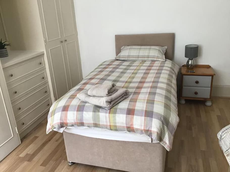 Spacious 2 Bedroom Flat In Heart Of 巴拉特 外观 照片