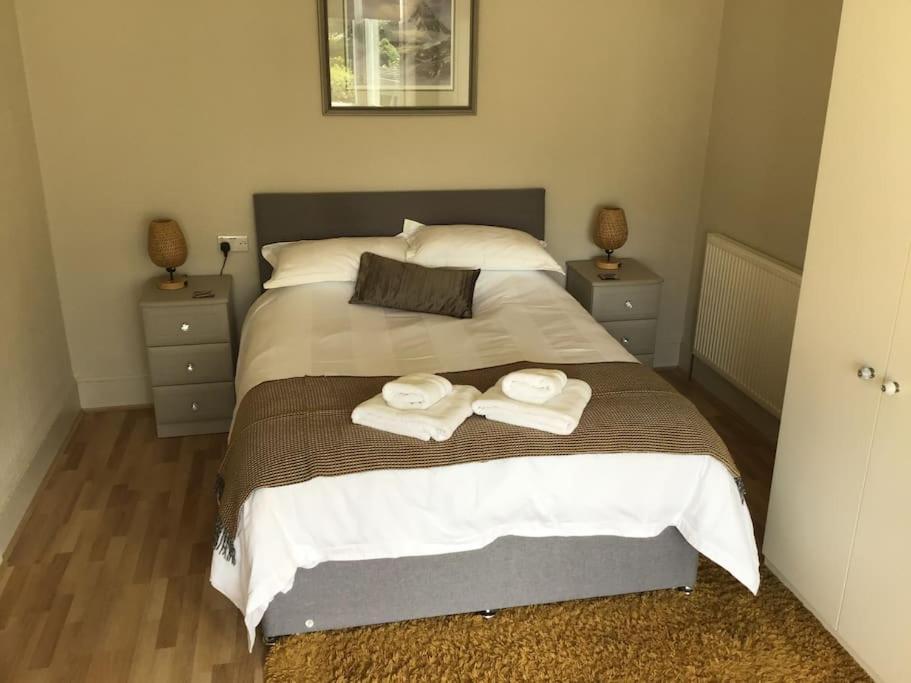 Spacious 2 Bedroom Flat In Heart Of 巴拉特 外观 照片